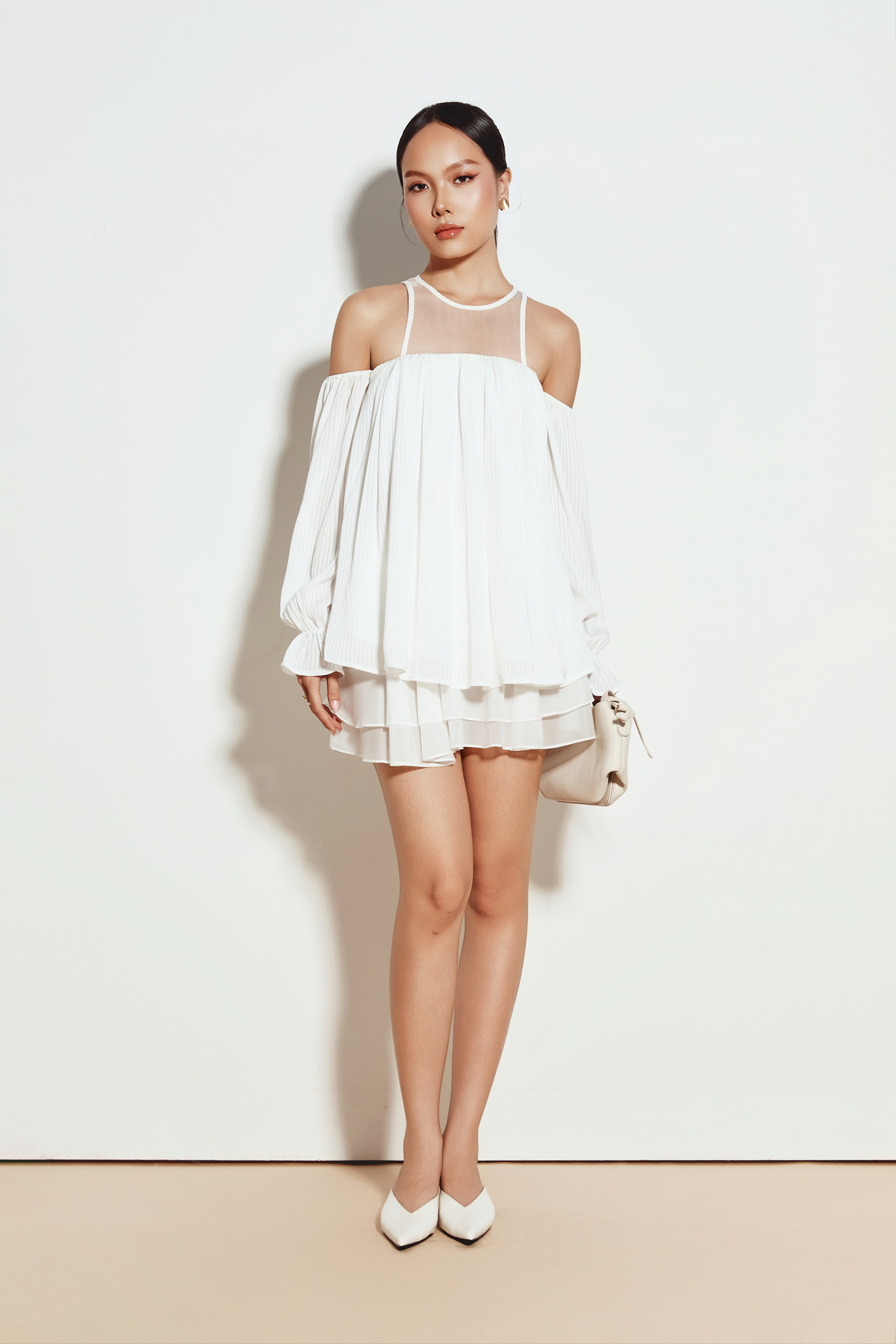 Áo Kiểu Trễ Vai Mellow Blouse